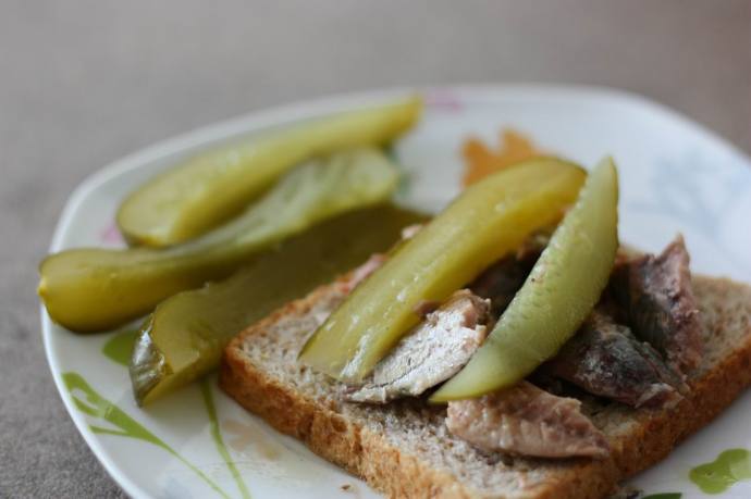 fish pickles sandwich